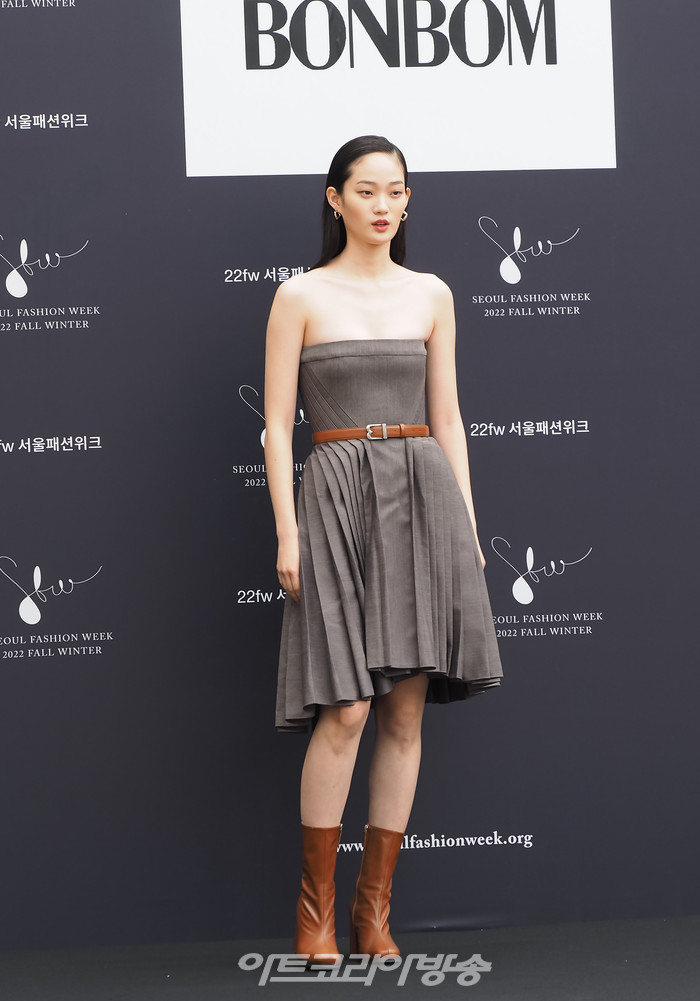 2022 FW서울패션위크 '본봄(BONBOM)' 패션쇼(모델 최현지) 2022.03.18 사진 ⓒ아트코리아방송 이용선 기자