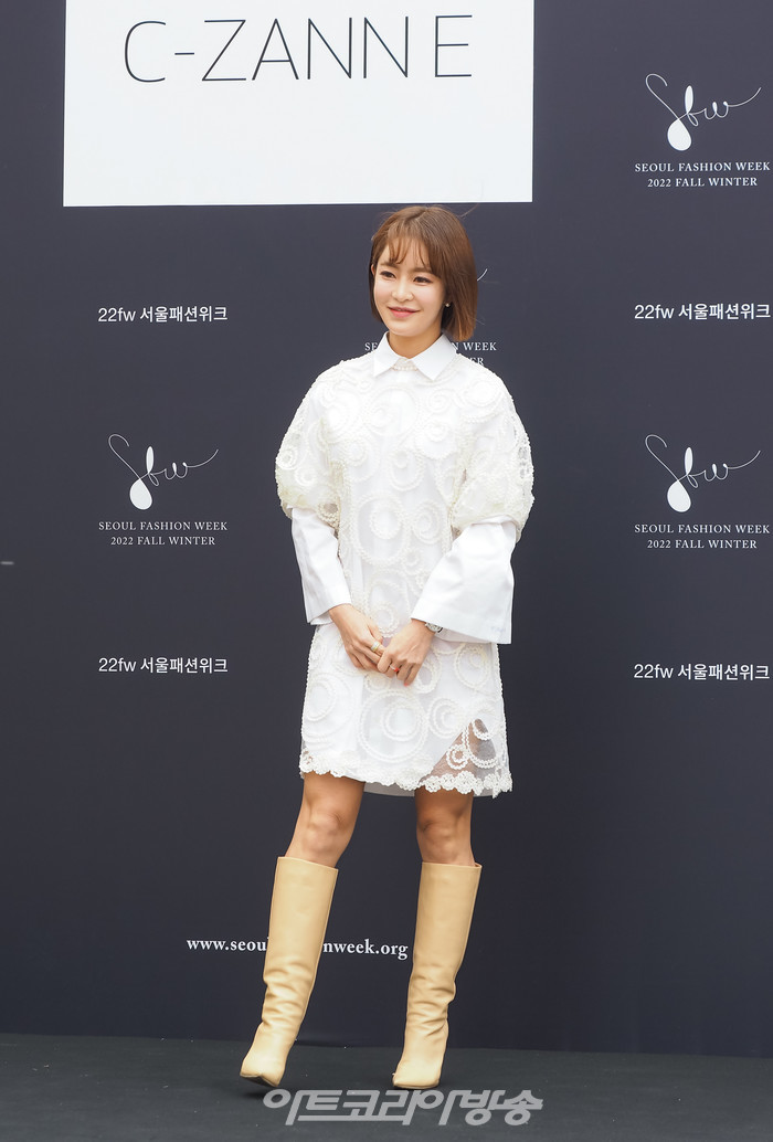 2022 FW서울패션위크 '시지엔이(C-ZANN E) 패션쇼(아나운서 권재은) 2022.03.18 사진 ⓒ아트코리아방송 이용선 기자