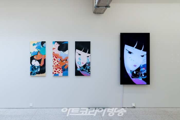 XXBLUE X LG OLED, 'Binary Medium'전