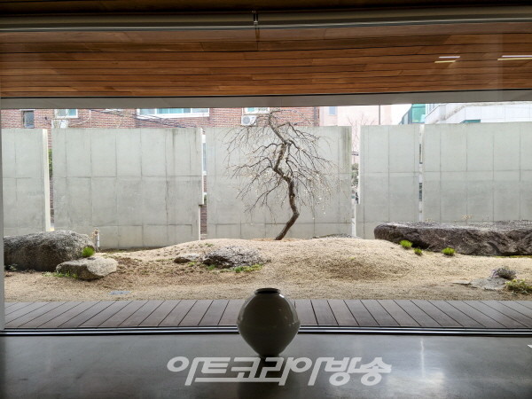 제66회 김달진미술사이야기 '사회 환원에 앞장서고 있는 박서보 화백'