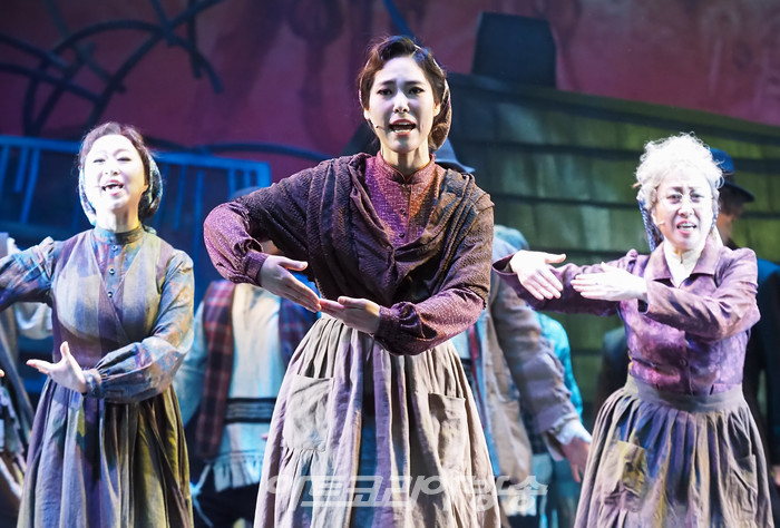 서울시 뮤지컬단의 뮤지컬 '지붕위의 바이올린' 프레스콜. 2022.04.22 사진 ⓒ아트코리아방송 이용선 기자