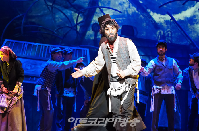 서울시 뮤지컬단의 뮤지컬 '지붕위의 바이올린' 프레스콜(테비예 역 양준모) 2022.04.22 사진 ⓒ아트코리아방송 이용선 기자