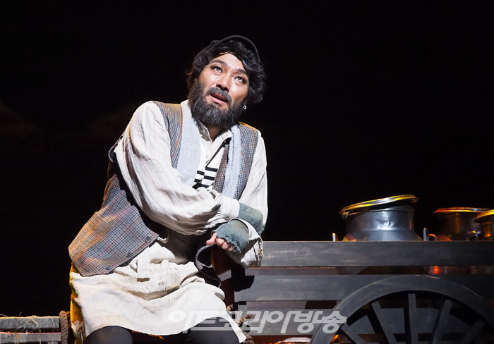 서울시 뮤지컬단의 뮤지컬 '지붕위의 바이올린' 프레스콜(테비예 역 양준모) 2022.04.22 사진 ⓒ아트코리아방송 이용선 기자