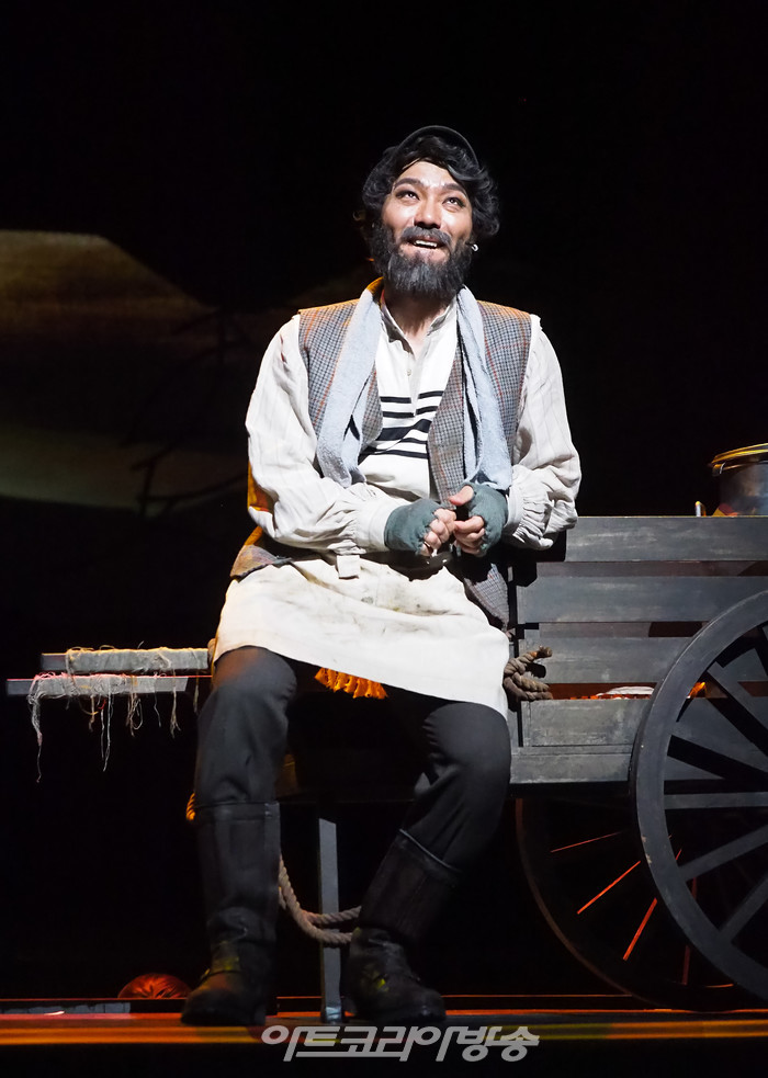 서울시 뮤지컬단의 뮤지컬 '지붕위의 바이올린' 프레스콜(테비예 역 양준모) 2022.04.22 사진 ⓒ아트코리아방송 이용선 기자