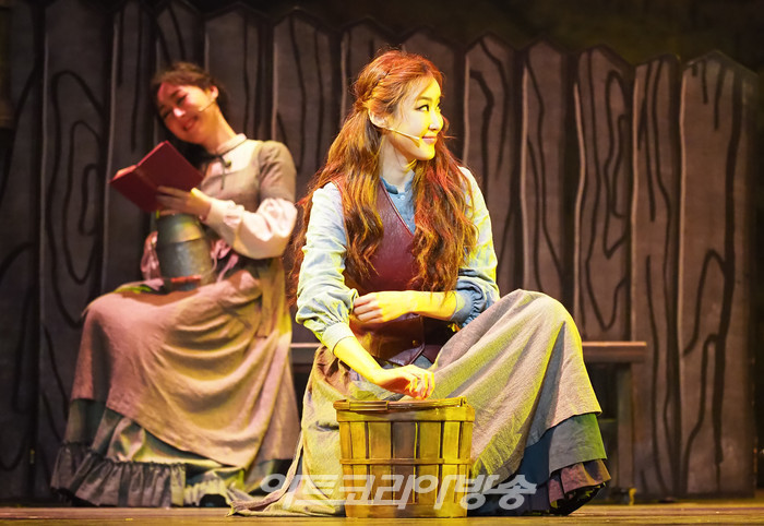 서울시 뮤지컬단의 뮤지컬 '지붕위의 바이올린' 프레스콜(호들 역 정은영, 하바 역 우현아). 2022.04.22 사진 ⓒ아트코리아방송 이용선 기자