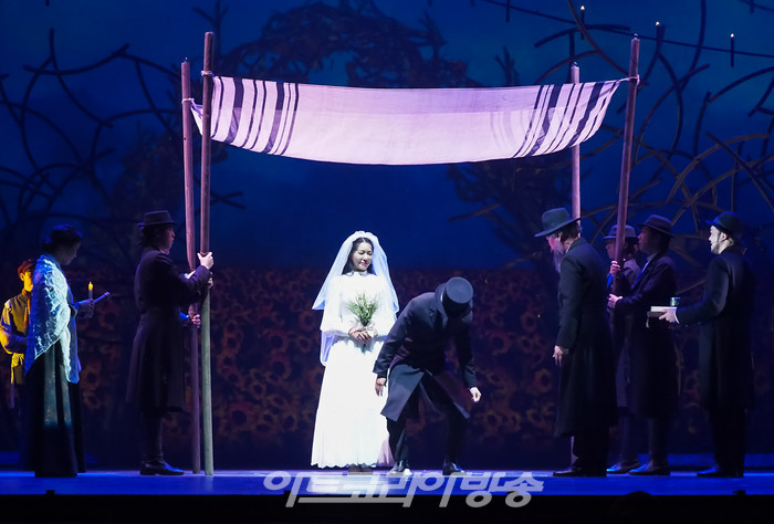 서울시 뮤지컬단의 뮤지컬 '지붕위의 바이올린' 프레스콜. 2022.04.22 사진 ⓒ아트코리아방송 이용선 기자