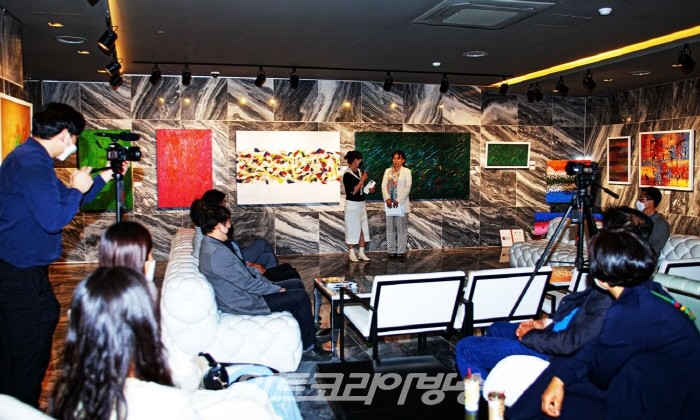 정준 개인전 '5월 열린공간의 조형세계를 꿈꾸다'