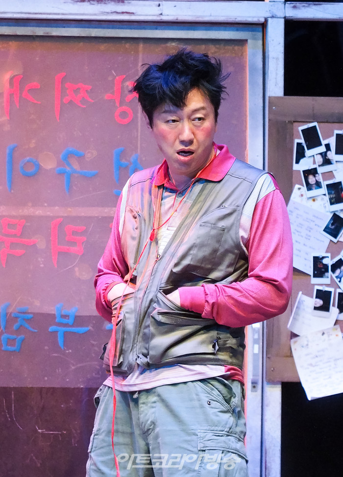 연극 '돌아온다' 프레스콜(청년 역 김수로) 2022.05.12 사진 ⓒ아트코리아방송 이용선 기자