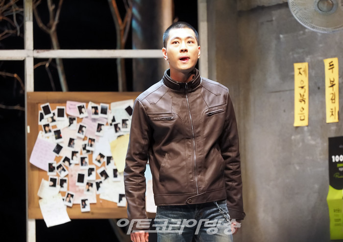 연극 '돌아온다' 프레스콜(아들 역 김아론) 2022.05.12 사진 ⓒ아트코리아방송 이용선 기자