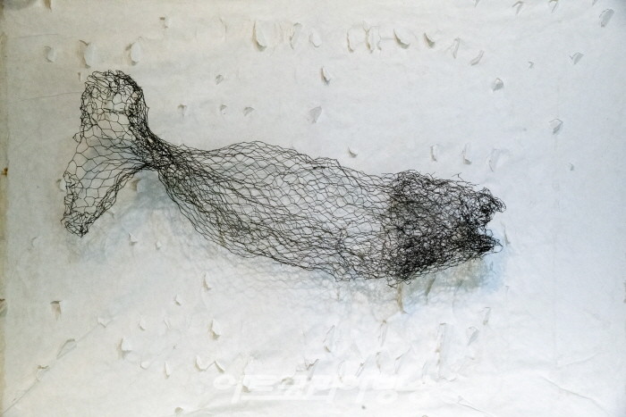 김은진의 예술명상 '안재복 조각가 물고기전, 어디로 가는가'