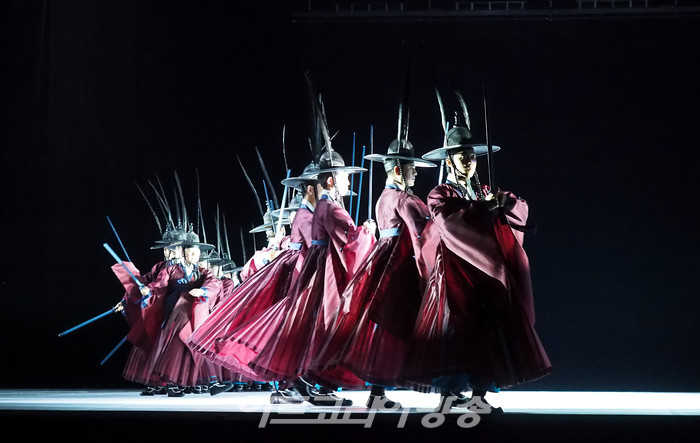 서울시무용단 '일무' 프레스콜. 2022.05.18 사진 ⓒ아트코리아방송 이용선 기자