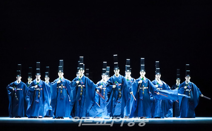 서울시무용단 '일무' 프레스콜. 2022.05.18 사진 ⓒ아트코리아방송 이용선 기자