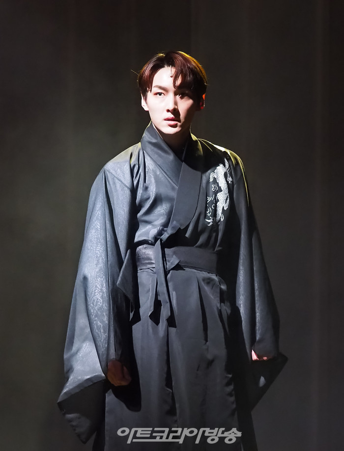 연극 '여도' 프레스콜(이성 역 백주호). 2022.05.27 사진 ⓒ아트코리아방송 이용선 기자