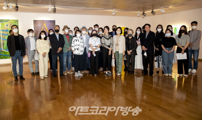 하태임 작가의 '행위의 흔적으로 구축된 색공간 Color Traces'  오프닝 현장