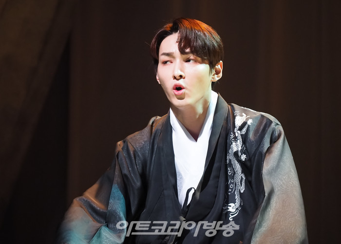 연극 '여도' 프레스콜(이성 역 백주호). 2022.05.27 사진 ⓒ아트코리아방송 이용선 기자