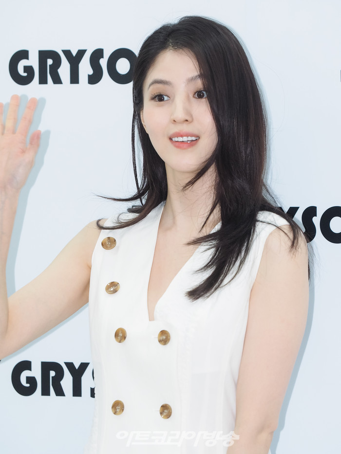 조이그라이슨 'BUTTERFLY GARDEN' 오픈 행사(한소희). 2022.06.04 사진  ⓒ아트코리아방송 이용선 기자