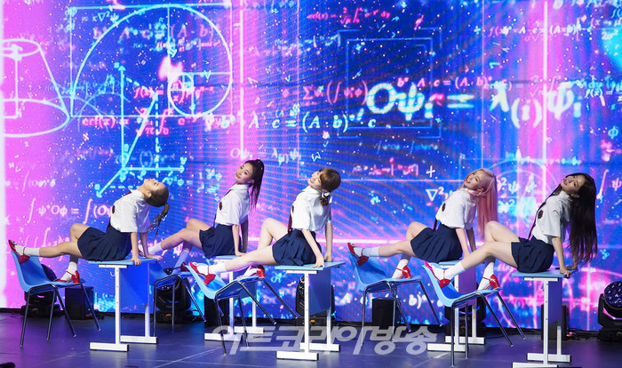 '우아!(woo!ah!)' 미니 1집 '조이(JOY)' 발매 기념 쇼케이스.  2022.06.09 사진 ⓒ아트코리아방송 이용선 기자