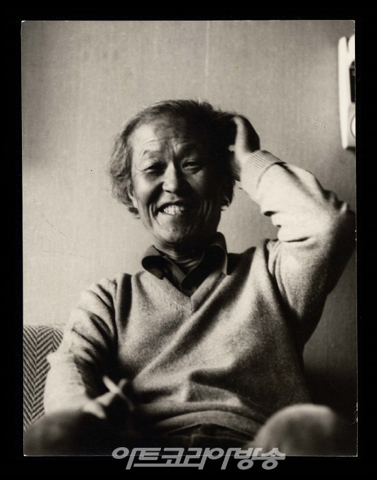 국제갤러리, 유영국 20주기 기념전 'Colors of Yoo Youngkuk' 설치 전경