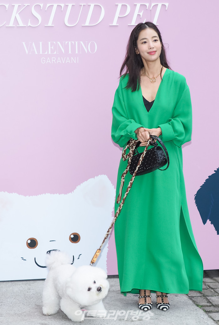 '발렌티노 가라바니 락스터드 펫' 팝업 행사(기은세 & 반려견 구름) 2022.06.10 사진 ⓒ아트코리아방송 이용선 기자