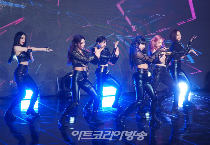 '우아!(woo!ah!)' 미니 1집 '조이(JOY)' 발매 기념 쇼케이스(루시, 우연, 나나, 소라, 민서) 2022.06.09 사진 ⓒ아트코리아방송 이용선 기자