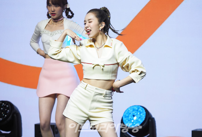 '우아!(woo!ah!)' 미니 1집 '조이(JOY)' 발매 기념 쇼케이스(루시, 나나) 2022.06.09 사진 ⓒ아트코리아방송 이용선 기자