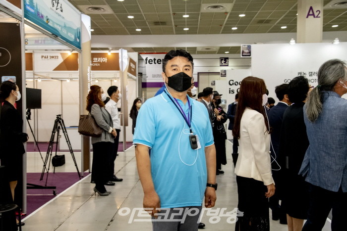 NFT와 함께하는 제4회 'KOREA ART FAIR, 별들의 귀환' 개최-금보성 한국예술가협회 회장