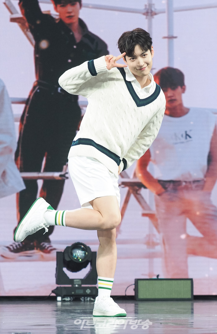 오메가엑스(OMEGA X) 첫 정규 앨범 '낙서(樂서) : Story Written in Music' 발매 기념 쇼케이스(휘찬) 2022.06.15 사진 ⓒ아트코리아방송 이용선 기자