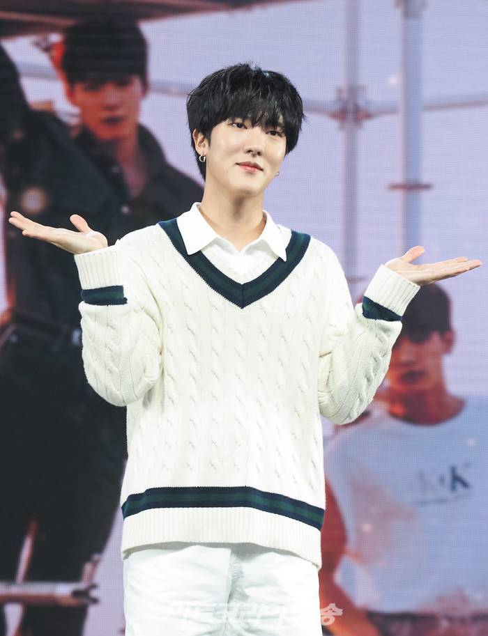 오메가엑스(OMEGA X) 첫 정규 앨범 '낙서(樂서) : Story Written in Music' 발매 기념 쇼케이스(정훈) 2022.06.15 사진 ⓒ아트코리아방송 이용선 기자