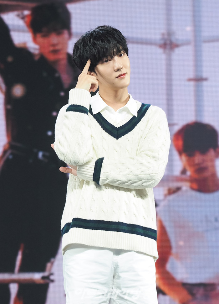 오메가엑스(OMEGA X) 첫 정규 앨범 '낙서(樂서) : Story Written in Music' 발매 기념 쇼케이스(정훈) 2022.06.15 사진 ⓒ아트코리아방송 이용선 기자