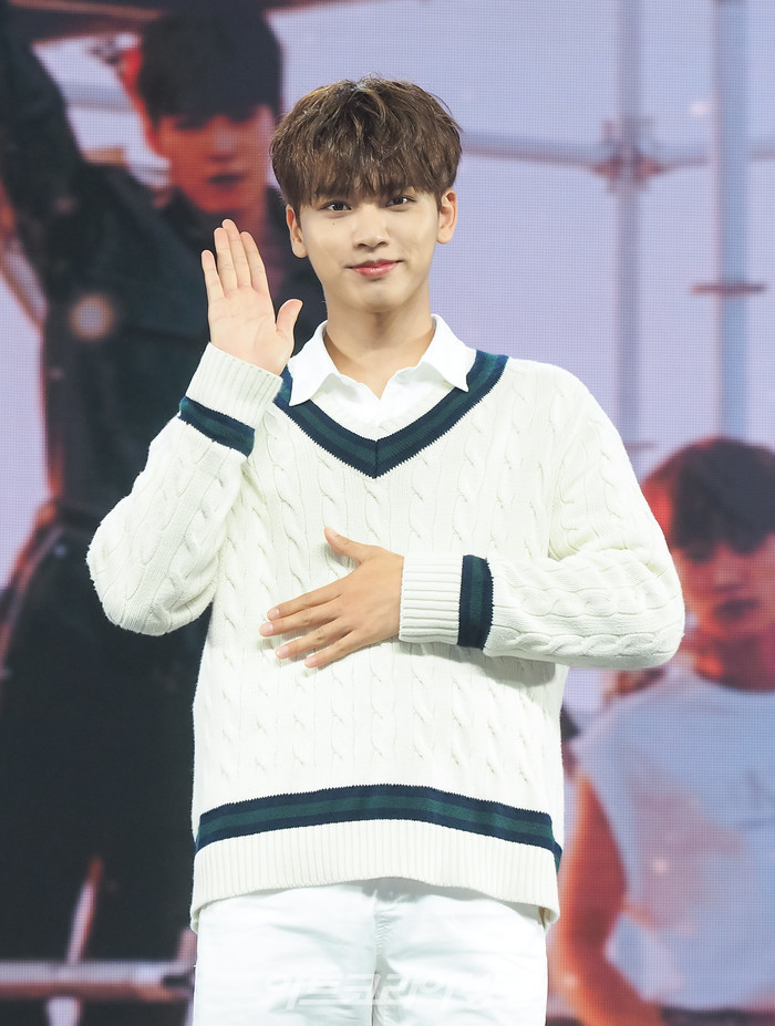 오메가엑스(OMEGA X) 첫 정규 앨범 '낙서(樂서) : Story Written in Music' 발매 기념 쇼케이스(혁) 2022.06.15 사진 ⓒ아트코리아방송 이용선 기자