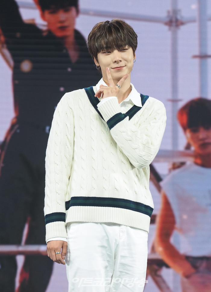 오메가엑스(OMEGA X) 첫 정규 앨범 '낙서(樂서) : Story Written in Music' 발매 기념 쇼케이스(제현) 2022.06.15 사진 ⓒ아트코리아방송 이용선 기자