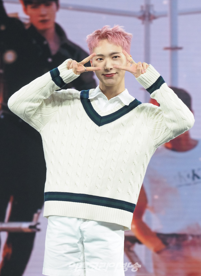 오메가엑스(OMEGA X) 첫 정규 앨범 '낙서(樂서) : Story Written in Music' 발매 기념 쇼케이스(케빈) 2022.06.15 사진 ⓒ아트코리아방송 이용선 기자