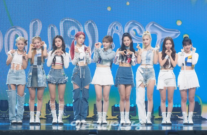 케플러 'DOUBLAST' 쇼케이스(왼쪽부터 히카루, 강예서, 김다연, 샤오팅, 김채현, 최유진, 휴닝바히에, 서영은, 마시로) 2022.06.20 사진  ⓒ아트코리아방송 이용선 기자