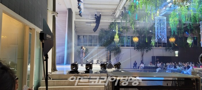 우크라이나 평화지원 기금 마련 특별초대전