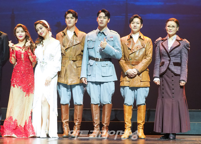 뮤지컬 '마타하리' 프레스콜(솔라, 옥지현, 윤소호, 김성식, 이창섭, 한지연) 2022.06.21 사진 ⓒ아트코리아방송 이용선 기자​