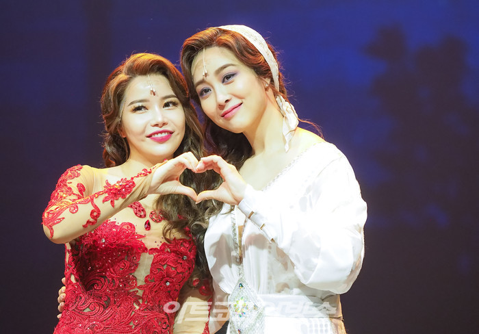 뮤지컬 '마타하리' 프레스콜(마타하리 역 솔라, 옥주현) 2022.06.21 사진 ⓒ아트코리아방송 이용선 기자​