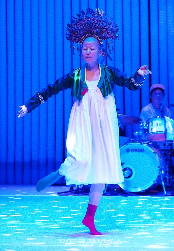 세종문화회관 컨템퍼러리 시즌 '싱크 넥스트 22' 공식 개막작 '은미와 영규와 현진' 프레스콜(어어부 밴드, 안은미) 2022.06.30 사진 ⓒ아트코리아방송 이용선 기자​