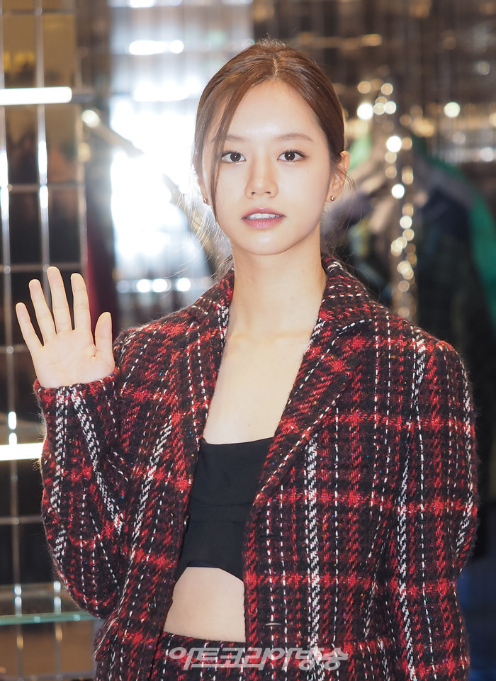 마르니 부티크 리오프닝 사진행사(혜리) 2022.07.01 사진 ⓒ아트코리아방송 이용선 기자​