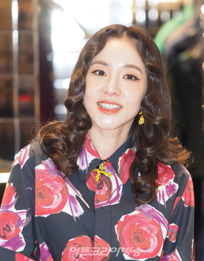 마르니 부티크 리오프닝 사진행사(산다라 박) 2022.07.01 사진 ⓒ아트코리아방송 이용선 기자​