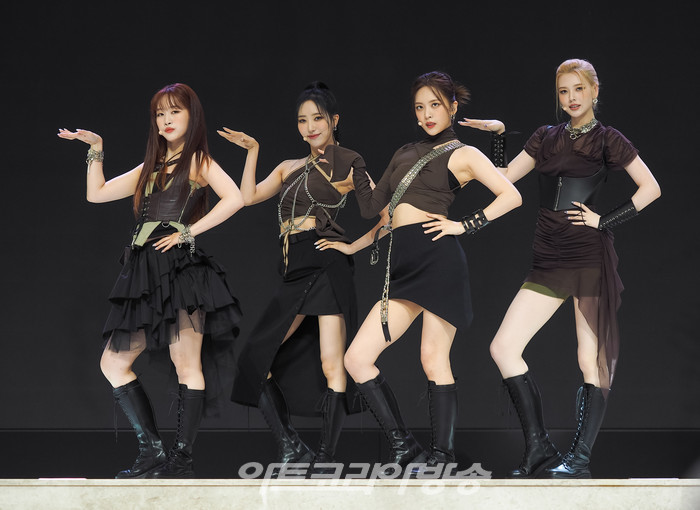 아이리스(IRRIS) 첫 번째 미니앨범 '워너 노'(WANNA KNOW) 발매 기념 쇼케이스(아이엘, 윤슬, 리브, 니나) 2022.07.06 사진 ⓒ아트코리아방송 이용선 기자​