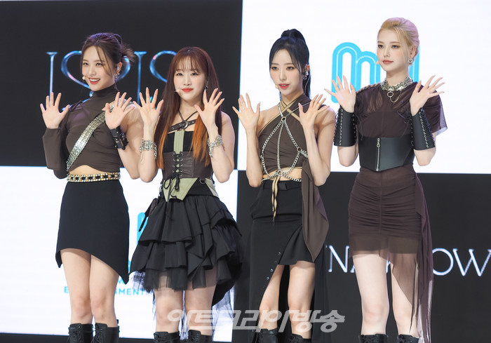 아이리스(IRRIS) 첫 번째 미니앨범 '워너 노'(WANNA KNOW) 발매 기념 쇼케이스(아이엘, 윤슬, 리브, 니나) 2022.07.06 사진 ⓒ아트코리아방송 이용선 기자​