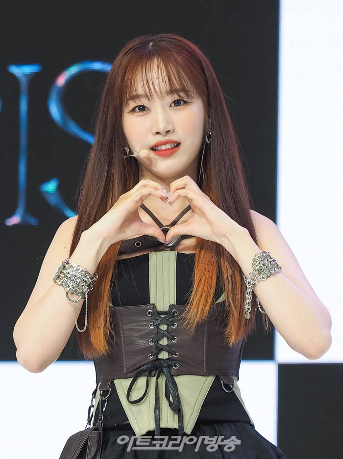 아이리스(IRRIS) 첫 번째 미니앨범 '워너 노'(WANNA KNOW) 발매 기념 쇼케이스(윤슬) 2022.07.06 사진 ⓒ아트코리아방송 이용선 기자​