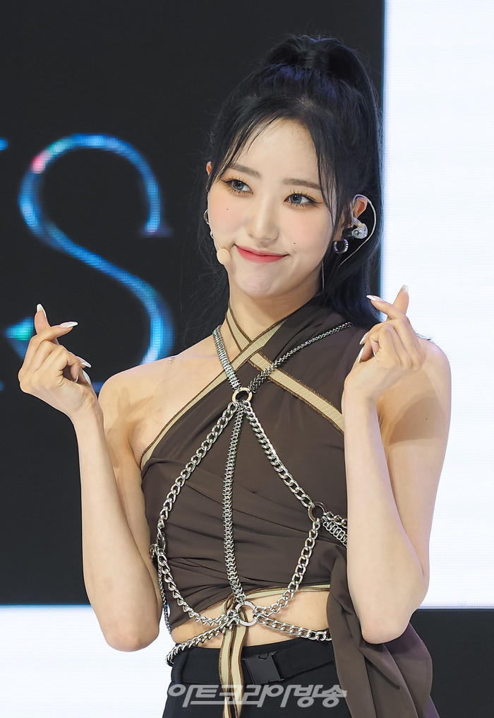 아이리스(IRRIS) 첫 번째 미니앨범 '워너 노'(WANNA KNOW) 발매 기념 쇼케이스(리브) 2022.07.06 사진 ⓒ아트코리아방송 이용선 기자​