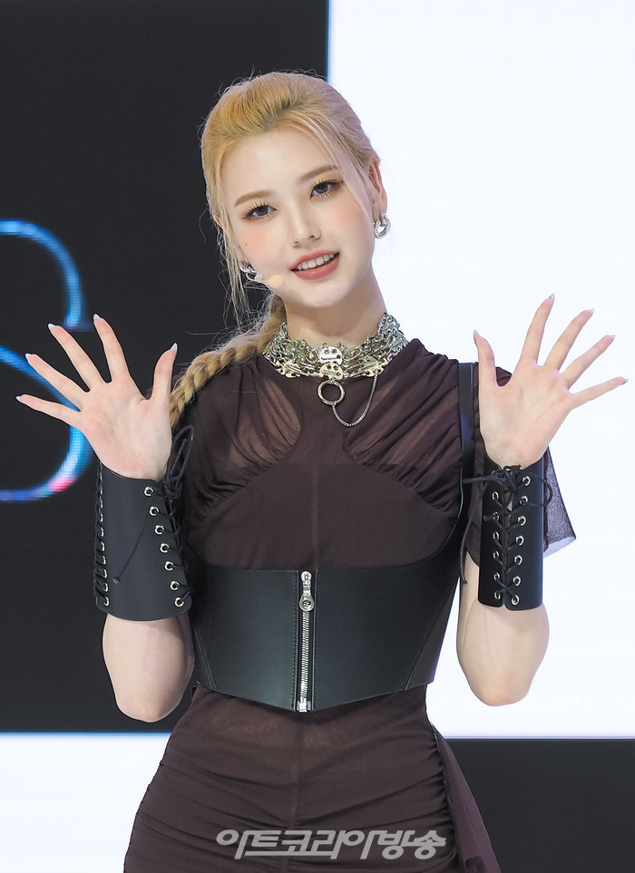 아이리스(IRRIS) 첫 번째 미니앨범 '워너 노'(WANNA KNOW) 발매 기념 쇼케이스(니나) 2022.07.06 사진 ⓒ아트코리아방송 이용선 기자​