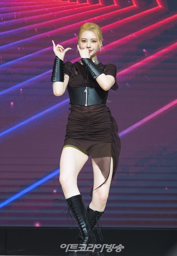 아이리스(IRRIS) 첫 번째 미니앨범 '워너 노'(WANNA KNOW) 발매 기념 쇼케이스(니나) 2022.07.06 사진 ⓒ아트코리아방송 이용선 기자​