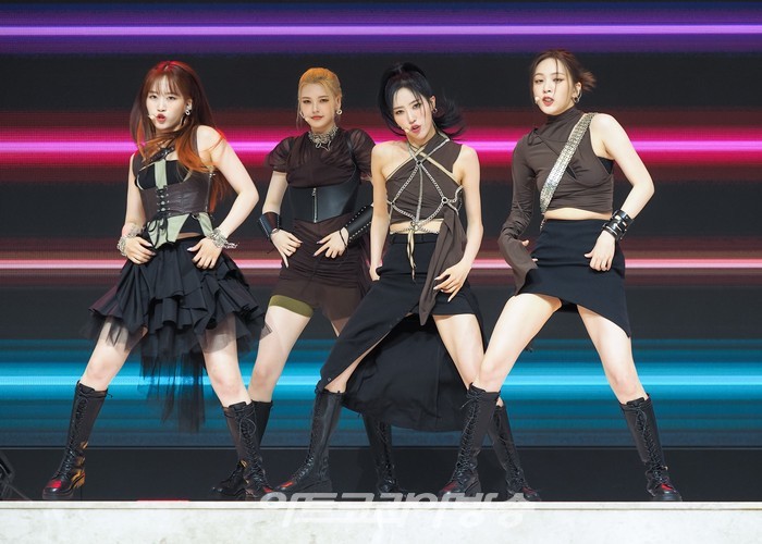 아이리스(IRRIS) 첫 번째 미니앨범 '워너 노'(WANNA KNOW) 발매 기념 쇼케이스(아이엘, 윤슬, 리브, 니나) 2022.07.06 사진 ⓒ아트코리아방송 이용선 기자​