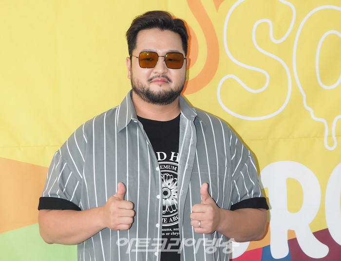 수제 버거 브랜드 '멜팅 소울(MELTING SOUL)' 오픈 기념 행사(가수 김태우) 2022.07.14 사진 ⓒ아트코리아방송 이용선 기자​