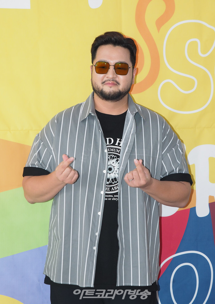 수제 버거 브랜드 '멜팅 소울(MELTING SOUL)' 오픈 기념 행사(가수 김태우) 2022.07.14 사진 ⓒ아트코리아방송 이용선 기자​