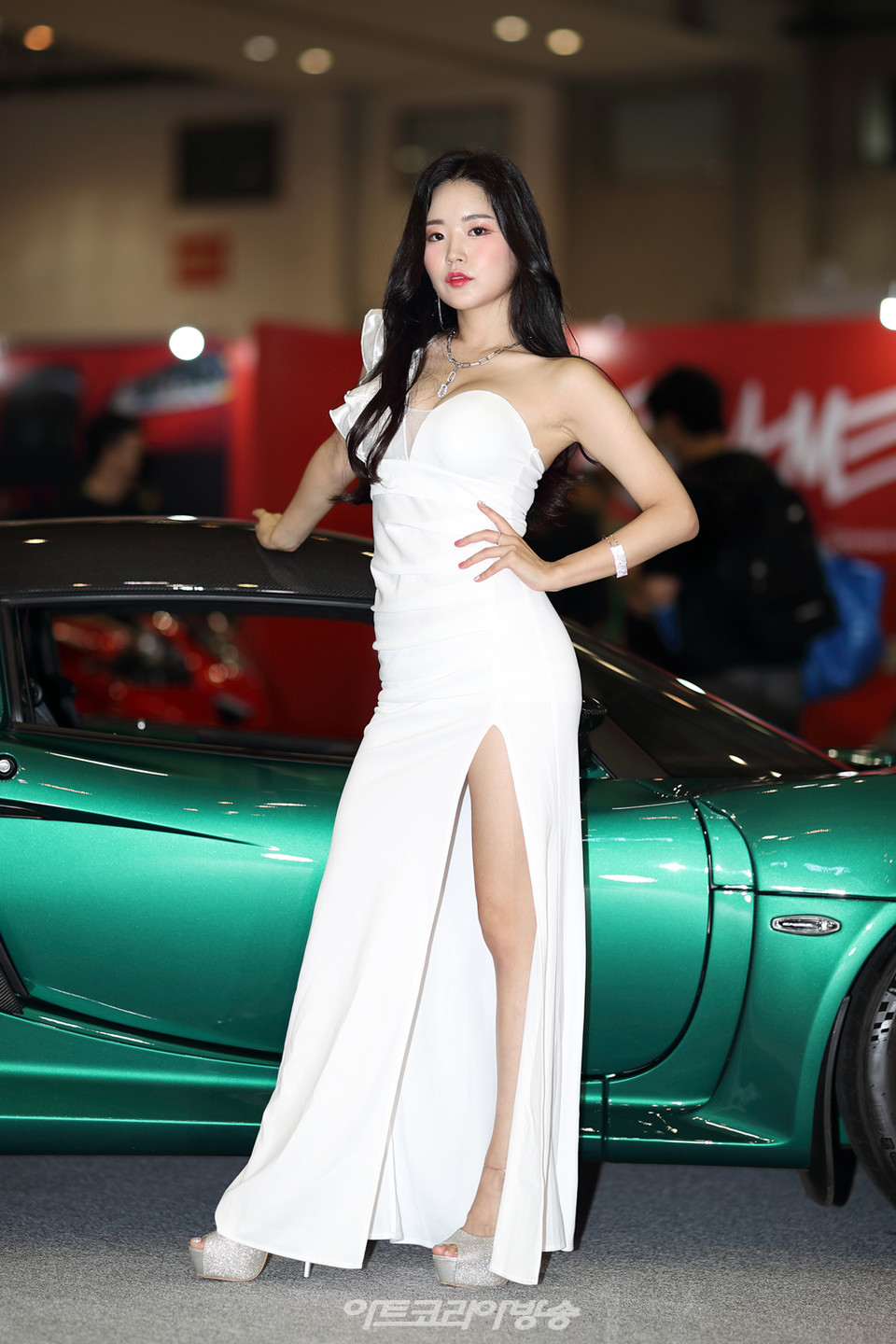 [AK화보] 레이싱모델 홍지은, '상큼하고 우아한 자태' (2022 부산국제모터쇼)