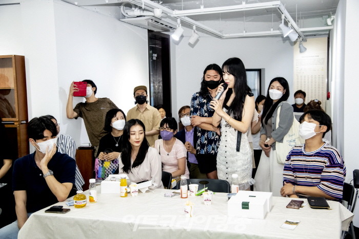 김달진미술자료박물관의 '선인장이 자라는 박물관' 시사회